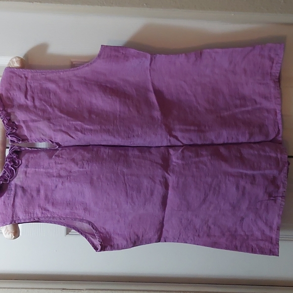 Access Liz Claiborne ladies top w/ruffle detail - Picture 3 of 3